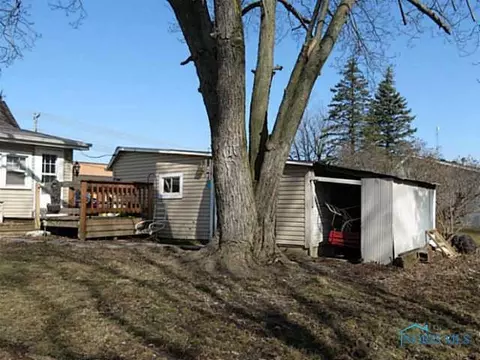 227 Emerald, Paulding, OH 45879 photo 4