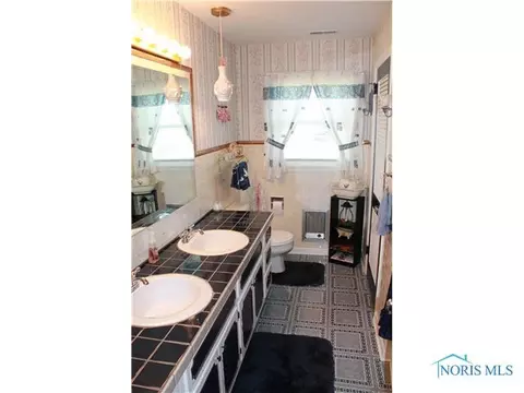 912 W Wayne St, Paulding, OH 45879 photo 20