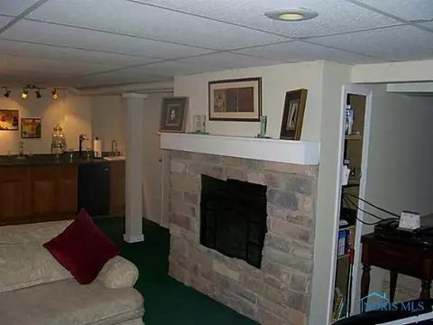 810 Cuthbert Rd, Toledo, OH 43607 photo 13