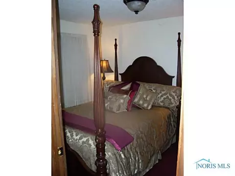 810 Cuthbert Rd, Toledo, OH 43607 photo 9