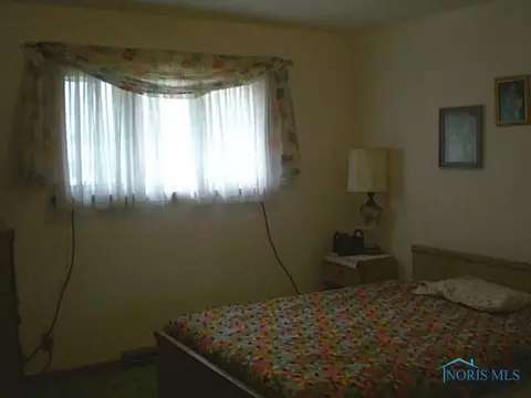 936 E Graceway Dr, Napoleon, OH 43545 photo 7