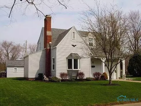208 E 11th, Genoa, OH 43430 photo 1