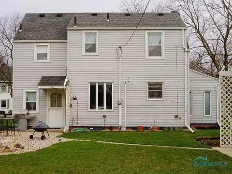 208 E 11th, Genoa, OH 43430 photo 2