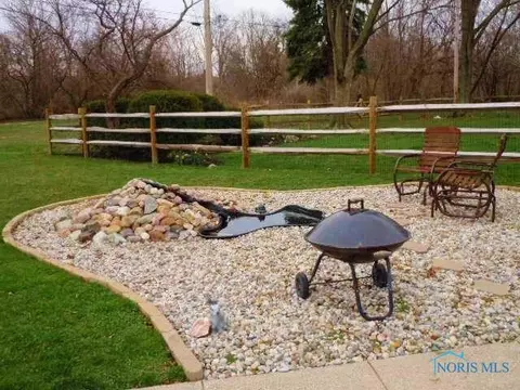 208 E 11th, Genoa, OH 43430 photo 15