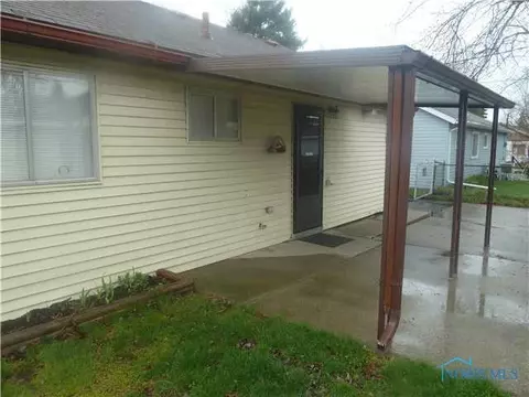 127 Dickens Dr, Toledo, OH 43607 photo 5