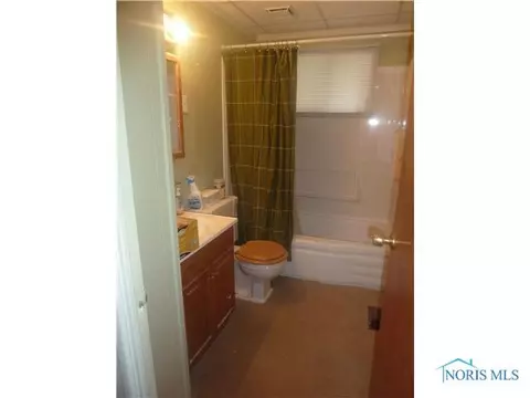 127 Dickens Dr, Toledo, OH 43607 photo 6