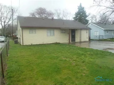 127 Dickens Dr, Toledo, OH 43607 photo 3