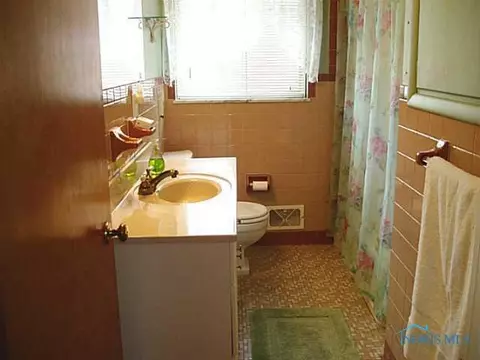 2850 Wanamaker, Toledo, OH 43613 photo 14
