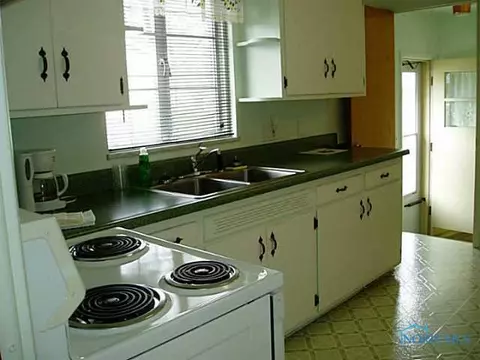 2850 Wanamaker, Toledo, OH 43613 photo 9