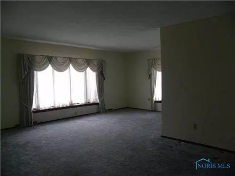 218 E Chestnut, Wauseon, OH 43567 photo 9