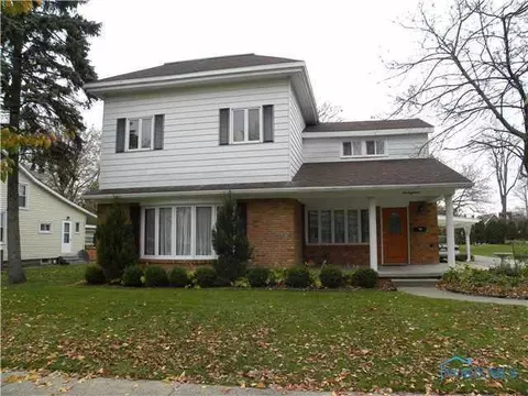 218 E Chestnut, Wauseon, OH 43567 photo 1