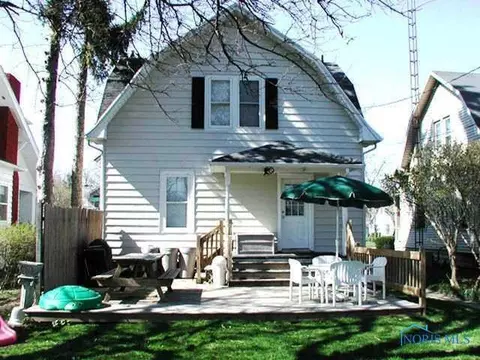 420 E Dudley St, Maumee, OH 43537 photo 12