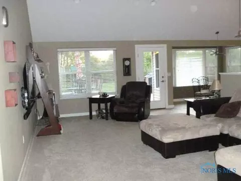 111 Hogan Ln, Bryan, OH 43506 photo 6