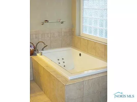 111 Hogan Ln, Bryan, OH 43506 photo 17