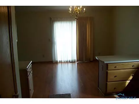 914 W Maple St, Clyde, OH 43410 photo 8
