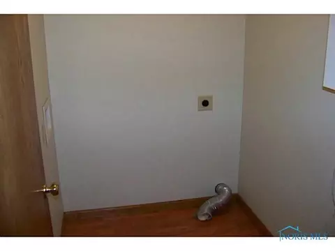 914 W Maple St, Clyde, OH 43410 photo 10