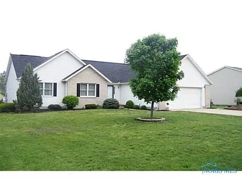 914 W Maple St, Clyde, OH 43410 photo 2