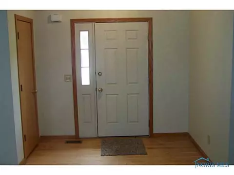 914 W Maple St, Clyde, OH 43410 photo 5