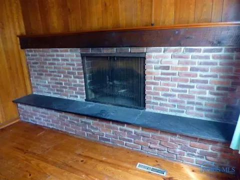 2649 Castleton Ave, Toledo, OH 43613 photo 8