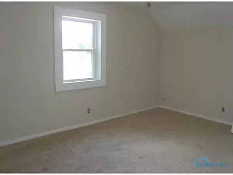 214 Edmond St, Bradner, OH 43406 photo 9