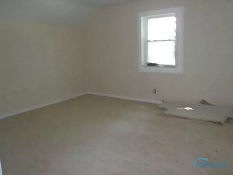 214 Edmond St, Bradner, OH 43406 photo 10