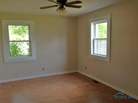 214 Edmond St, Bradner, OH 43406 photo 11