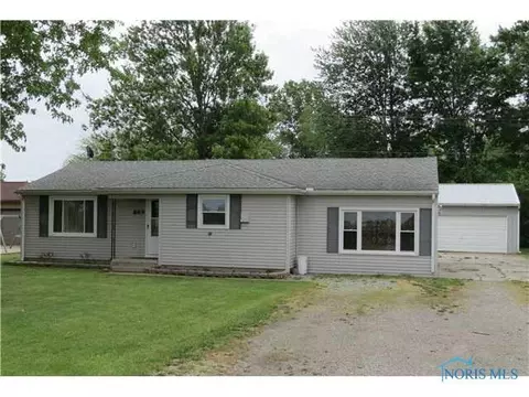 869 Johnson, Paulding, OH 45879 photo 1