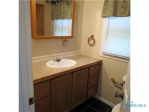 869 Johnson, Paulding, OH 45879 photo 7