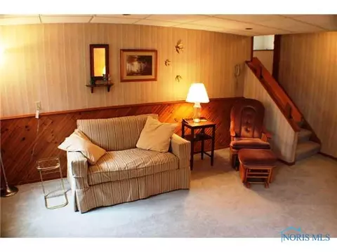 525 Thackeray Rd, Maumee, OH 43537 photo 12