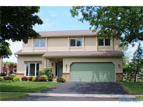 525 Thackeray Rd, Maumee, OH 43537 photo 1
