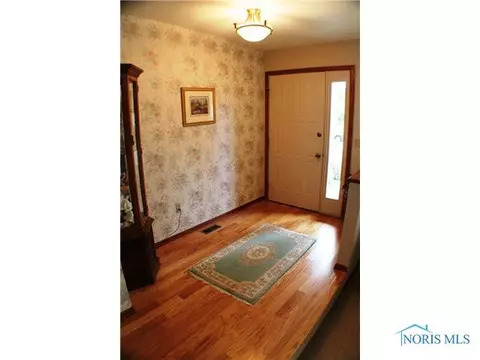 525 Thackeray Rd, Maumee, OH 43537 photo 14