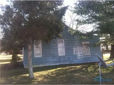 421 Smith St, Holgate, OH 43527 photo 3