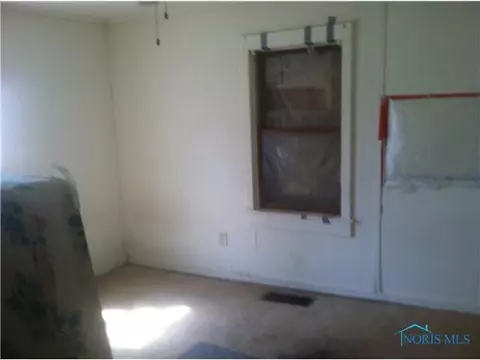 421 Smith St, Holgate, OH 43527 photo 8
