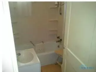 930 Parkside Blvd, Toledo, OH 43607 photo 5