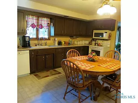 1111 Emerald Rd, Paulding, OH 45879 photo 2
