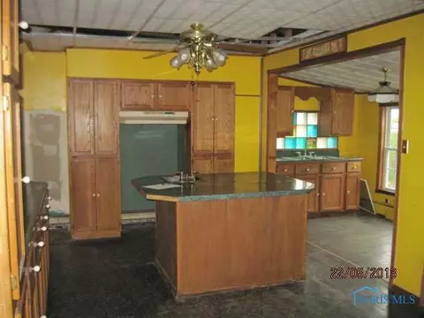 501 N Main St, West Unity, OH 43570 photo 2
