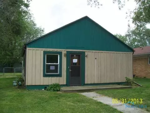 1908 Watts Ave, Oregon, OH 43616 photo 1