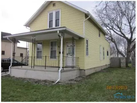 429 E Wilson St, Bryan, OH 43506 photo 2