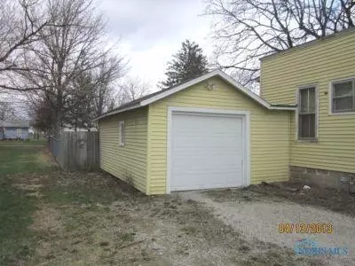429 E Wilson St, Bryan, OH 43506 photo 3