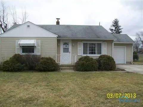 408 E Un, Walbridge, OH 43465 photo 1