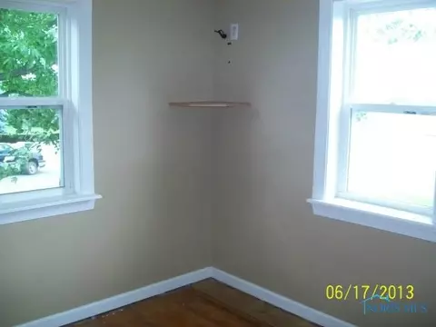 410 E Maple St, Clyde, OH 43410 photo 3