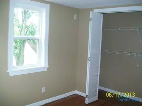 410 E Maple St, Clyde, OH 43410 photo 2