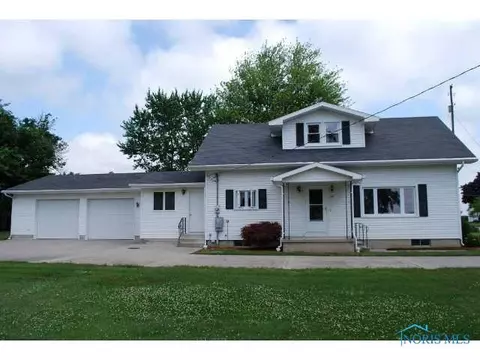 111 Linden St, Lyons, OH 43533 photo 4