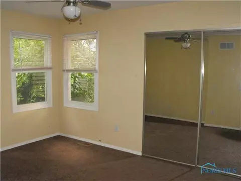 3933 Farmbrook, Sylvania, OH 43560 photo 7