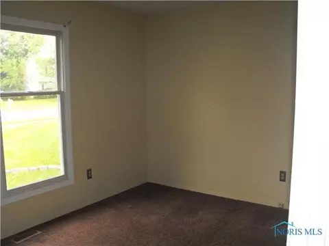 3933 Farmbrook, Sylvania, OH 43560 photo 8
