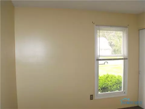 3933 Farmbrook, Sylvania, OH 43560 photo 9