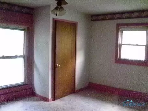 212 E Walnut St, North Baltimore, OH 45872 photo 6
