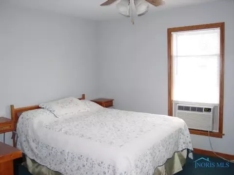 203 W Franklin St, Edon, OH 43518 photo 8