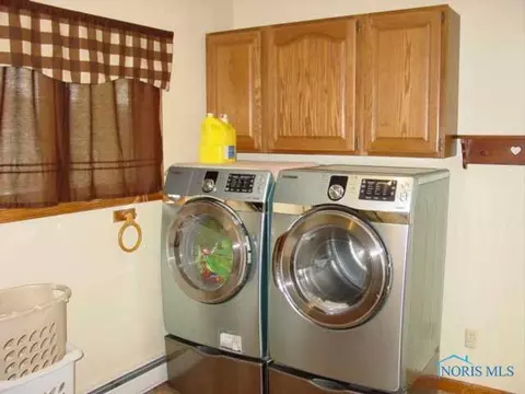 203 W Franklin St, Edon, OH 43518 photo 13