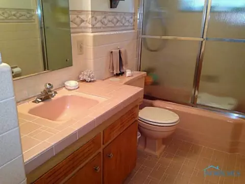 2821 Wanamaker Dr, Toledo, OH 43613 photo 13